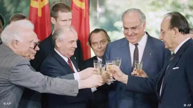 Германия не хотела распада СССР и расширения НАТО на восток