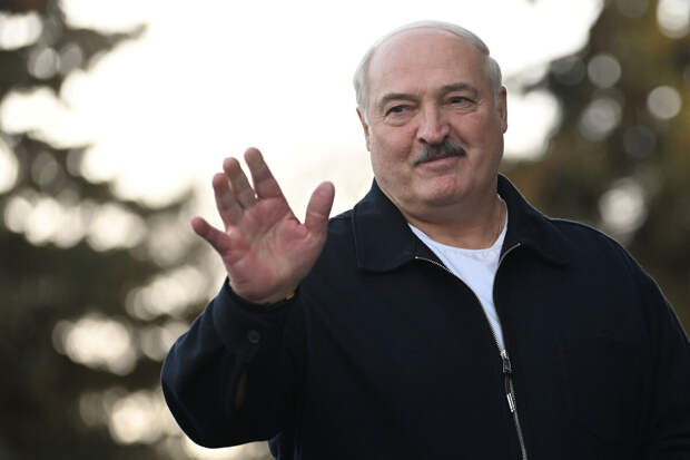 "Лукашенко - не диктатор": Тихонов заявил, что глава Белоруссии любит людей