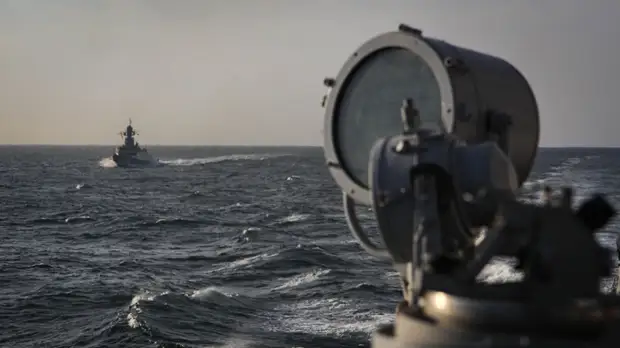 Медведев поручил передать Минобороны часть акватории Каспийской бухты