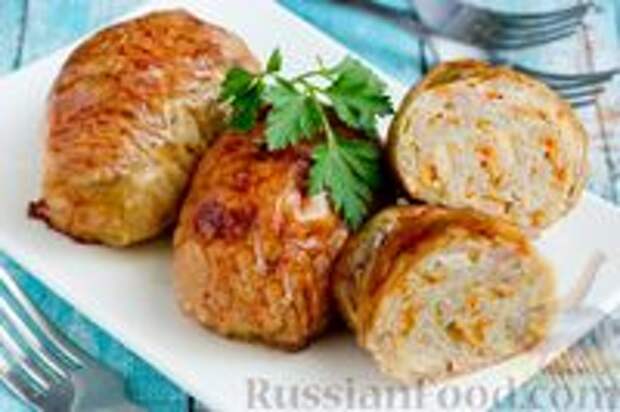 Фото к рецепту: "Кабанчики" из мясного фарша и риса