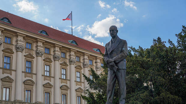 Посольство России направит ноту в МИД Чехии из-за попытки поджога «Русского дома»