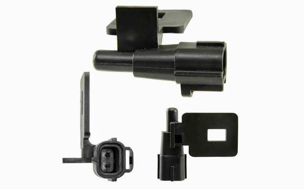 Датчик температуры наружного воздуха обычно крепят перед радиаторами системы охлаждения двигателя в районе нижней решетки в бампере. Летом в пробках он может завышать показания, если стоит слишком близко к теплообменникам, а зимой, наоборот, занижать, если ниша забилась снегом. Датчик температуры наружного воздуха