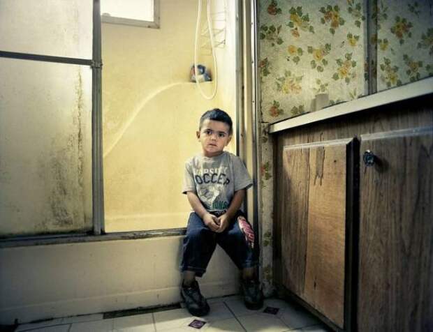 photographs_that_capture_the_reality_of_millions_of_americans_living_in_extreme_11