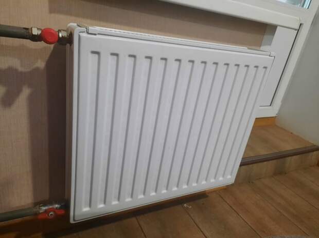 В жилом комплексе в Лосинке начались работы по установке радиаторов отопления