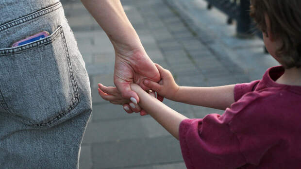 Изоляция и слезы: в Челябинске воспитательница превратила детсад в тюрьму