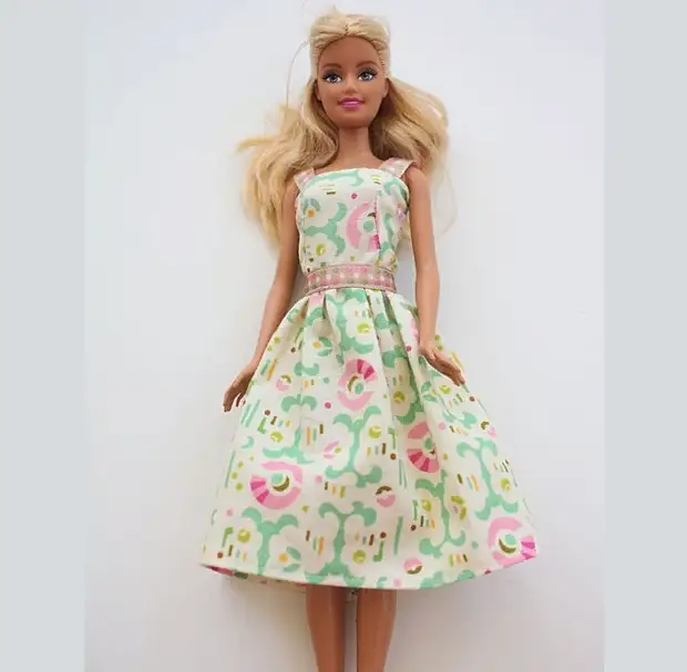 Платье для куклы за 5 минут без шитья своими руками | Самошвейка - сайт о шитье и рукоделии