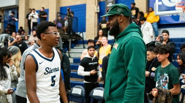 Lakers star LeBron James and his son Bryce