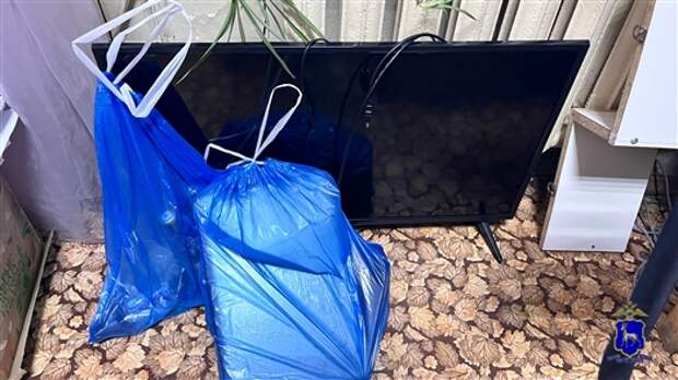 Любопытная жительница Жигулевска внезапно обокрала квартиру своей соседки