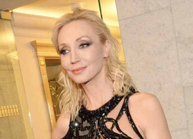 «Девочки-католички»: Кристина Орбакайте поздравила с Рождеством и вызвала споры в Сети