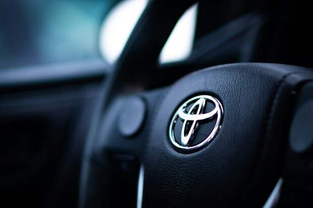 Капитализация Toyota упала на 18,5 миллиарда долларов из-за скандала с фальсификацией данных