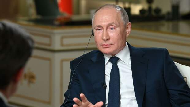 Корреспондент NBC рассказал, о чем общался с Путиным без камер 