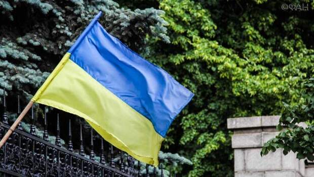 Украина шантажирует Болгарию, требуя не впускать российский корабль