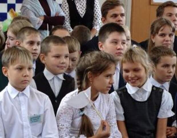 В одной из невьянских школ открыли новый образовательный центр «Точка роста»