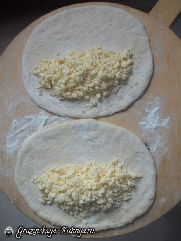 Гурийские хачапури с сыром и вареными яйцами (4)