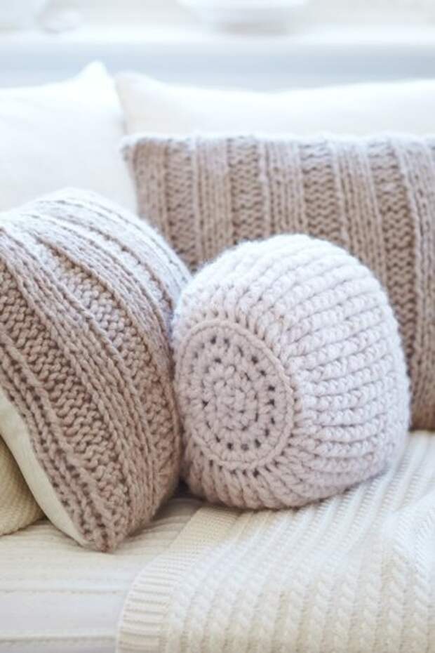 Подушки из старого свитера