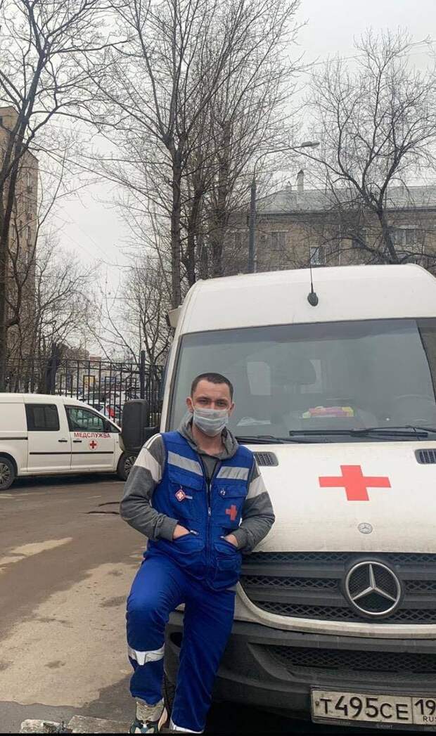 Герои "красной зоны" рассказали о коронавирусе в хосписе: "Отхожу, плачу"