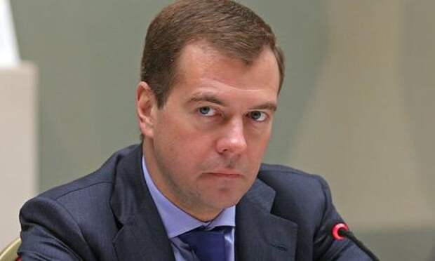 Расследование ФБК: снимут ли Медведева и посадят ли Навального