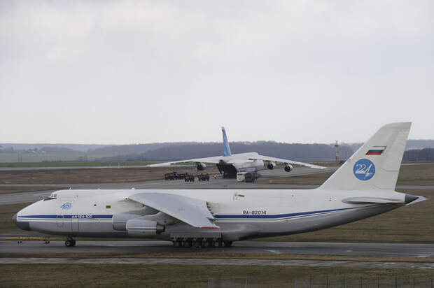 Antonov 124