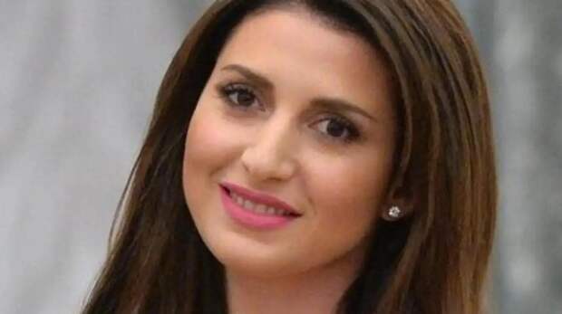 Жасмин устроила перепалку с журналистами в Кремле