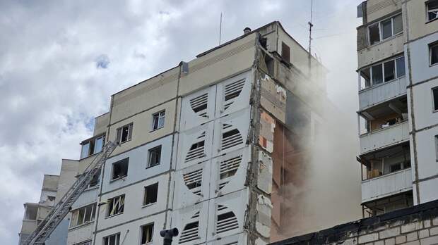 Гладков: всех жильцов повреждённого в Белгороде дома переселили