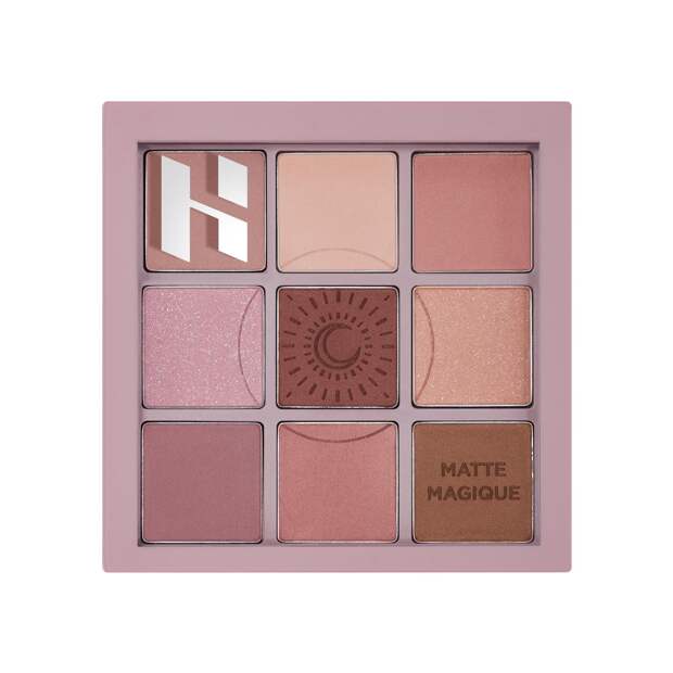 Палетка для глаз My Fave Mood, оттенок 02 Moony, Holika Holika, 2184 руб. («Золотое яблоко»)