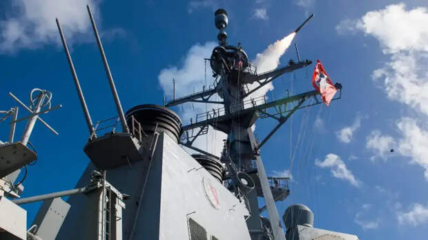 Четвертый день войны на Ближнем Востоке: США начинают испытывать дефицит ракет Tomahawk