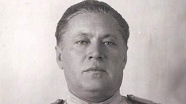 Петр Петрович Павлов   