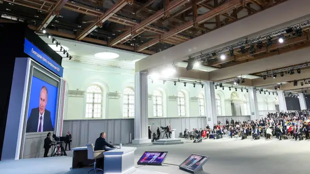 Путин: в России возбуждено более 200 уголовных дел о подделке сертификатов о вакцинации