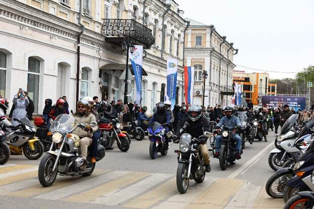 Более сотни байкеров проедут парадом по центральным улицам Астрахани