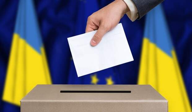 На Украине начались досрочные выборы в Верховную Раду, восемь участков так и не открылись