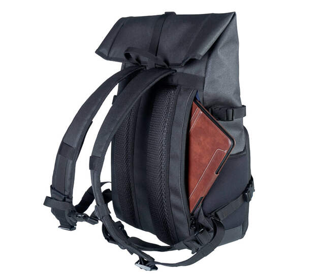 https://www.yarkiy.ru/goods/36426-olympus-everyday-camera-backpack