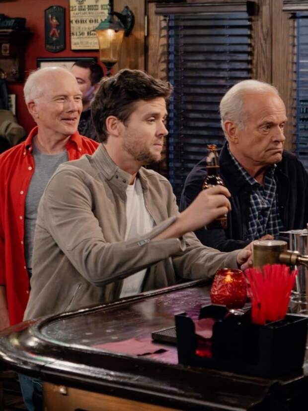 Bulldog Freddy & Frasier at McGinty's Bar