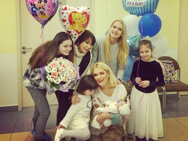 Актриса с детьми | Фото: wday.ru