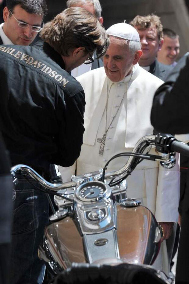 авто, Папа Римский, Harley-Davidson
