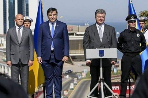 Украина-2021: борьба за власть приводит к Порошенко и Яценюку?