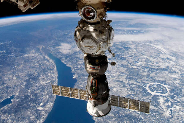 Роскосмос: космонавты Кононенко и Чуб развернули радиолокатор на модуле "Наука"