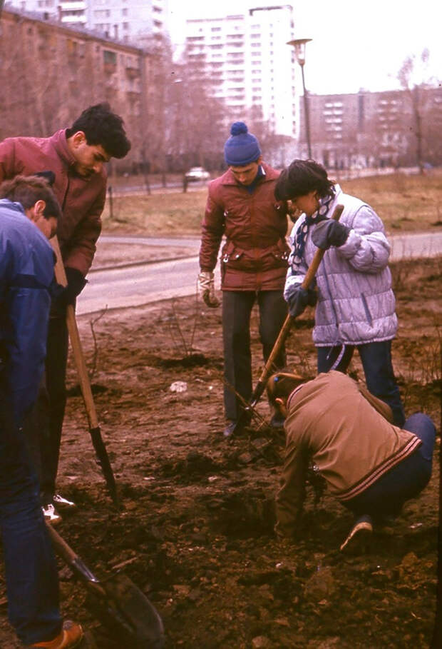 Как проходили советские «субботники» (ФОТО)