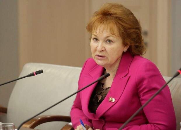 Депутат МГД Стебенкова: Москва продлила оказание активной помощи пожилым горожанам соцработниками