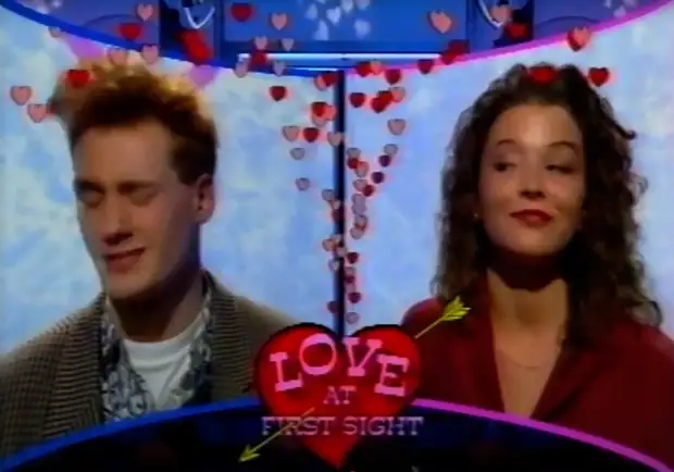 Бастық өзінің қарамағындағы қызметкерін домалақ есекпен трахает.