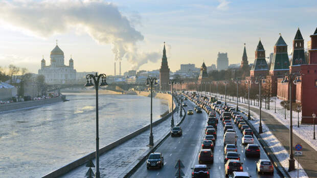 Декабрь в Москве будет теплее нормы, но с короткими волнами морозной погоды