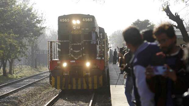 В Пакистане заявили о планах запустить железнодорожное сообщение с Россией