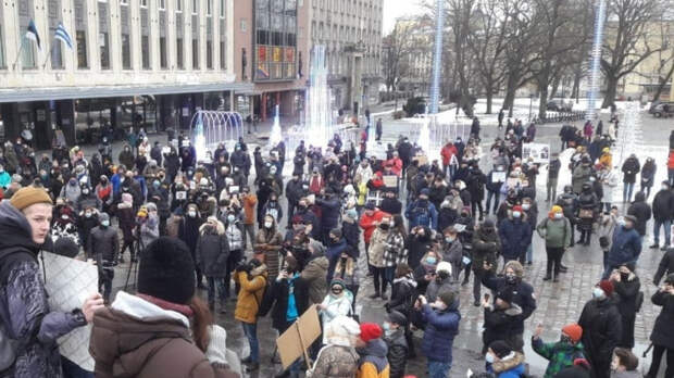 МВД привлекло больше 170 родителей за участие их детей в незаконном митинге