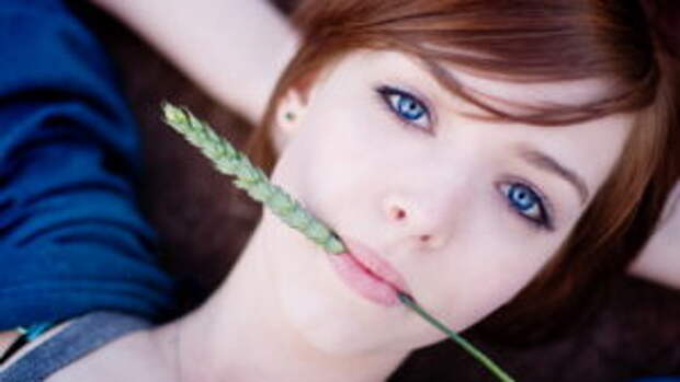 6940-704-girl-portrait