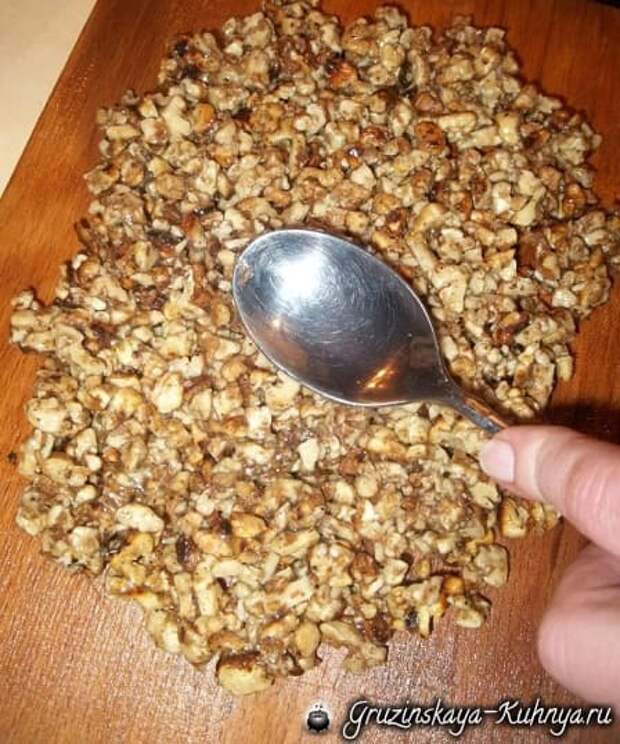 Гозинаки из грецких орехов. Грузинский рецепт (4)