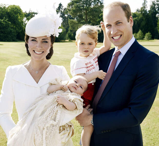 Картинки по запросу Принц Уильям и Кейт Мидлтон ждут третьего ребёнка