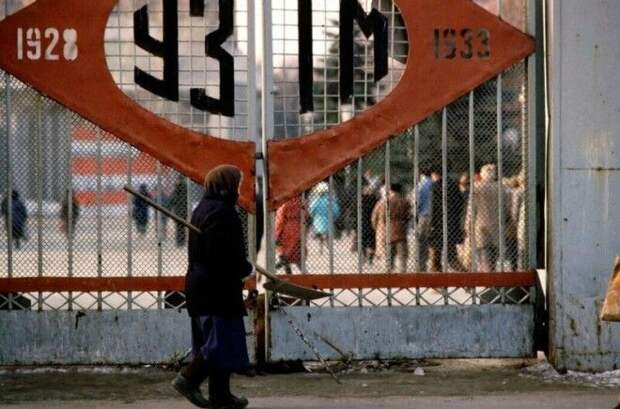 Провинциальные девяностые от Эстетика Еней за 13 февраля 2019 90е город девяностые история провинция район улица эстетика