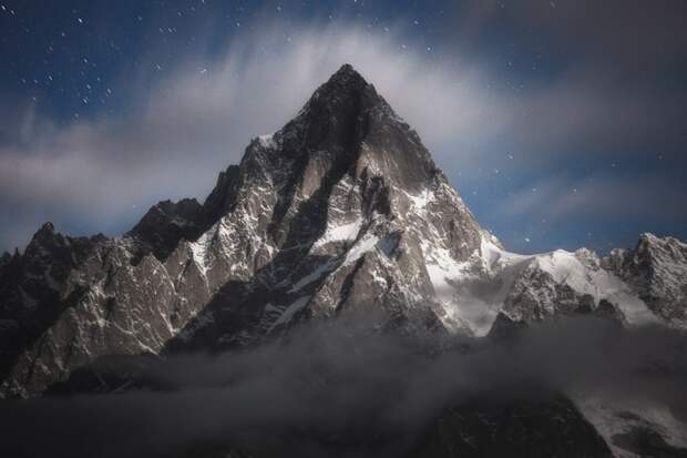 Романтика гор: итальянский фотограф показал красоту ночей в Альпах (фото)