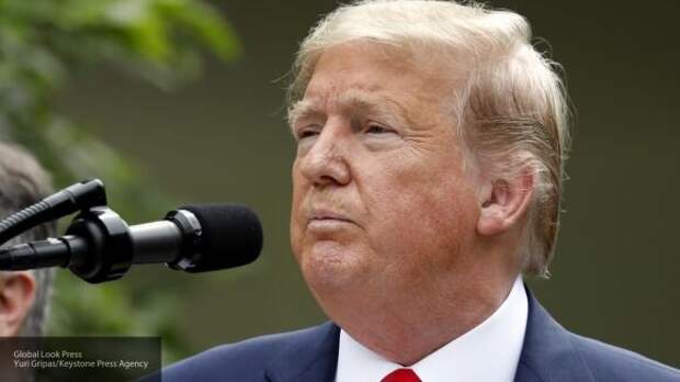 Трамп заявил о признании движения "Антифа" террористической организацией Трамп заявил о признании движения "Антифа" террористической организацией