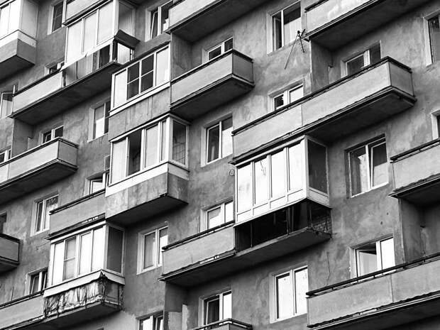 Незаконно завладевшему квартирой петербуржцу дали четыре года условно