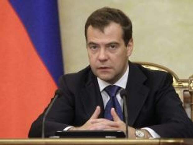Bloomberg узнал о беспокойстве Медведева по поводу своего будущего